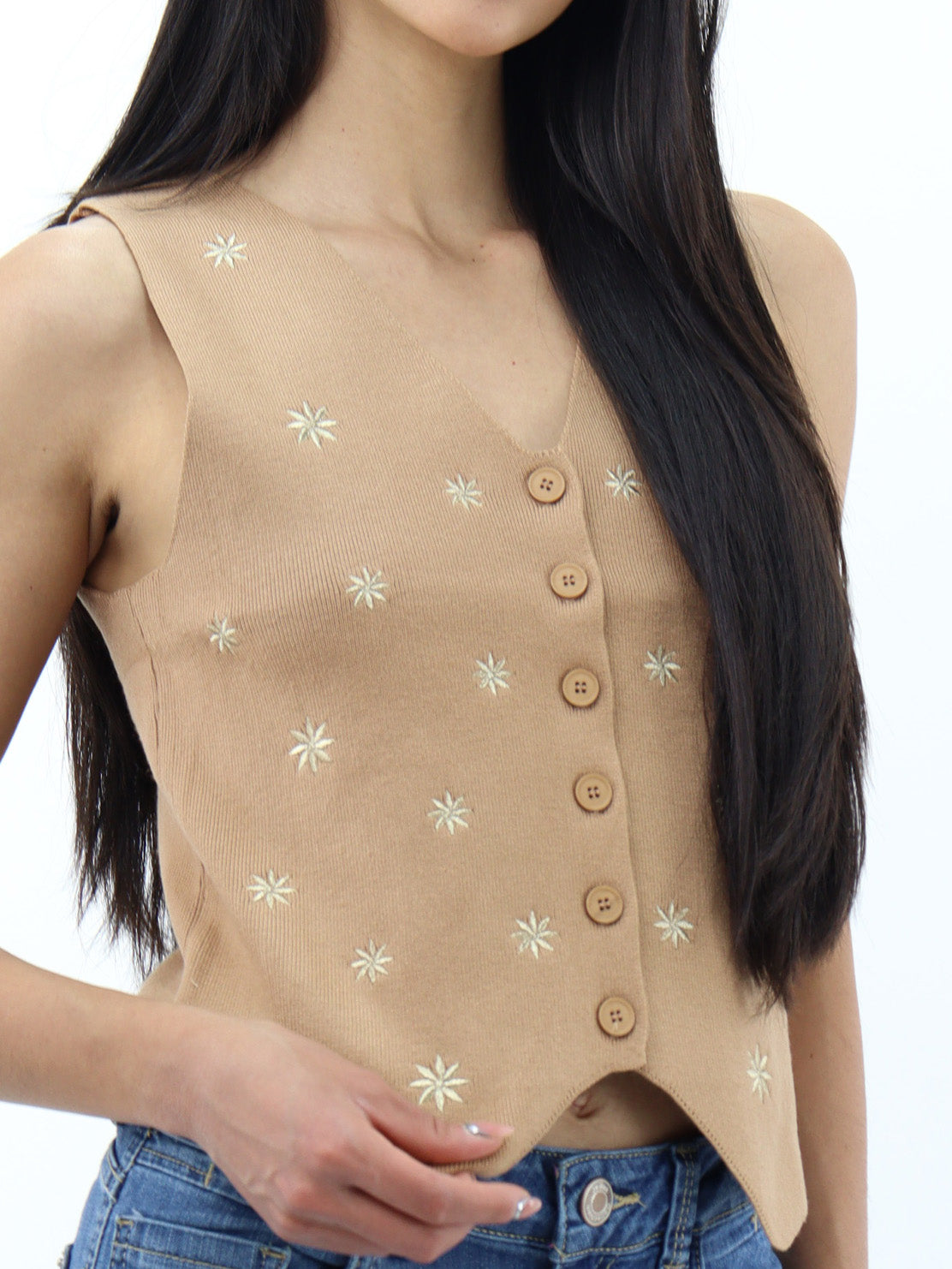 Chaleco khaki cuello V con detalle de floral