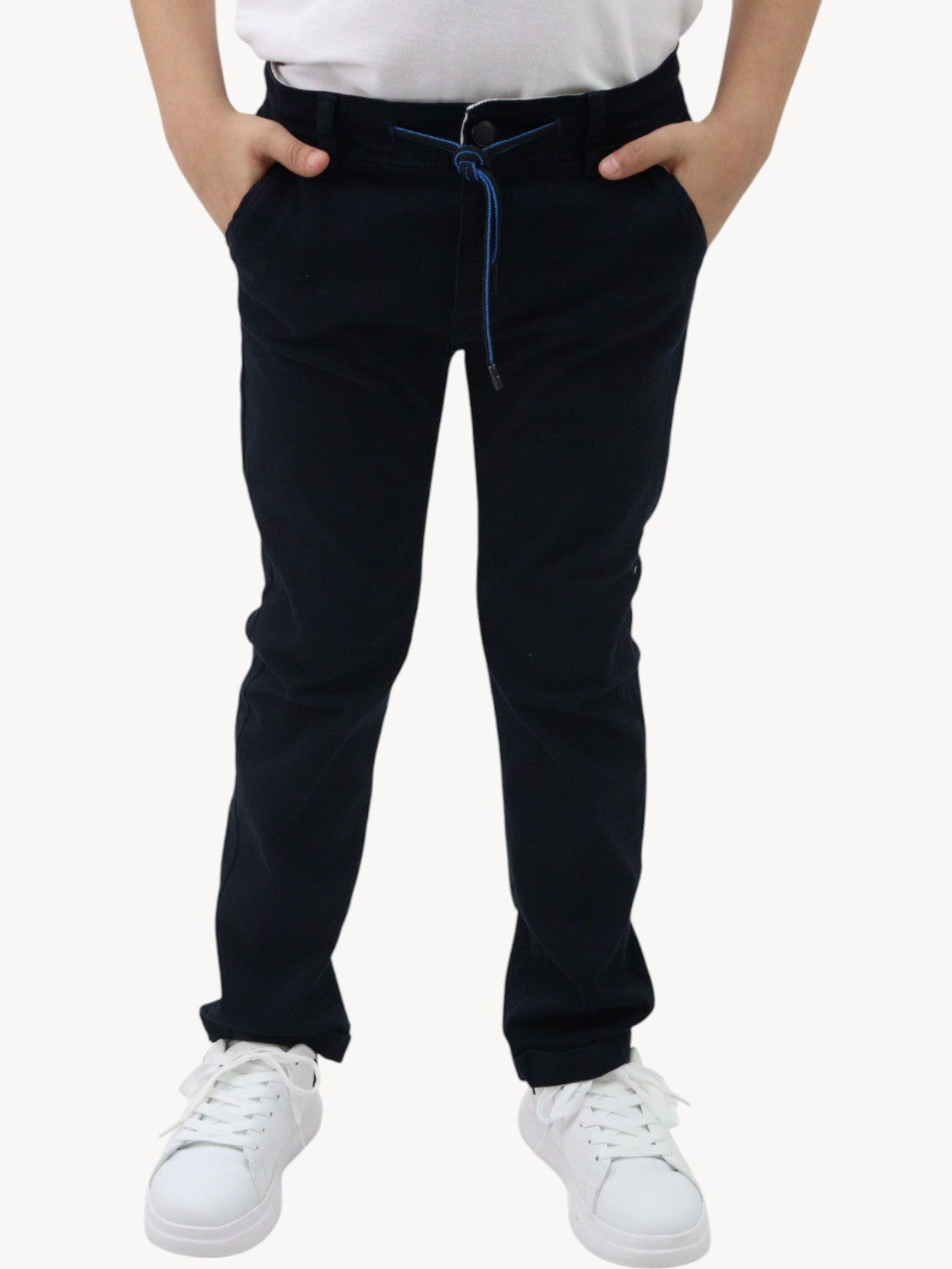 Pantalón slim fit azul marino