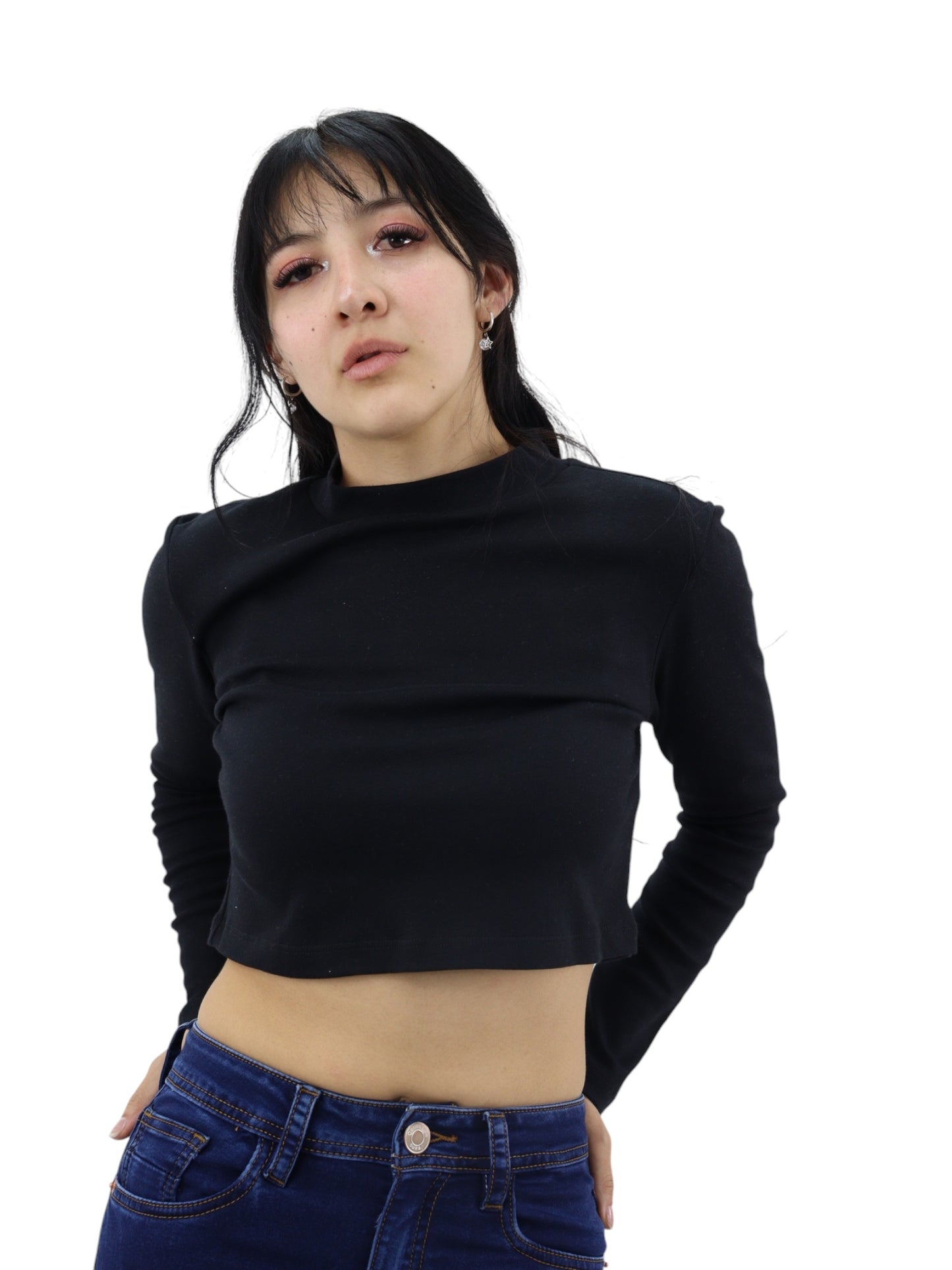 Playera manga larga de color negro