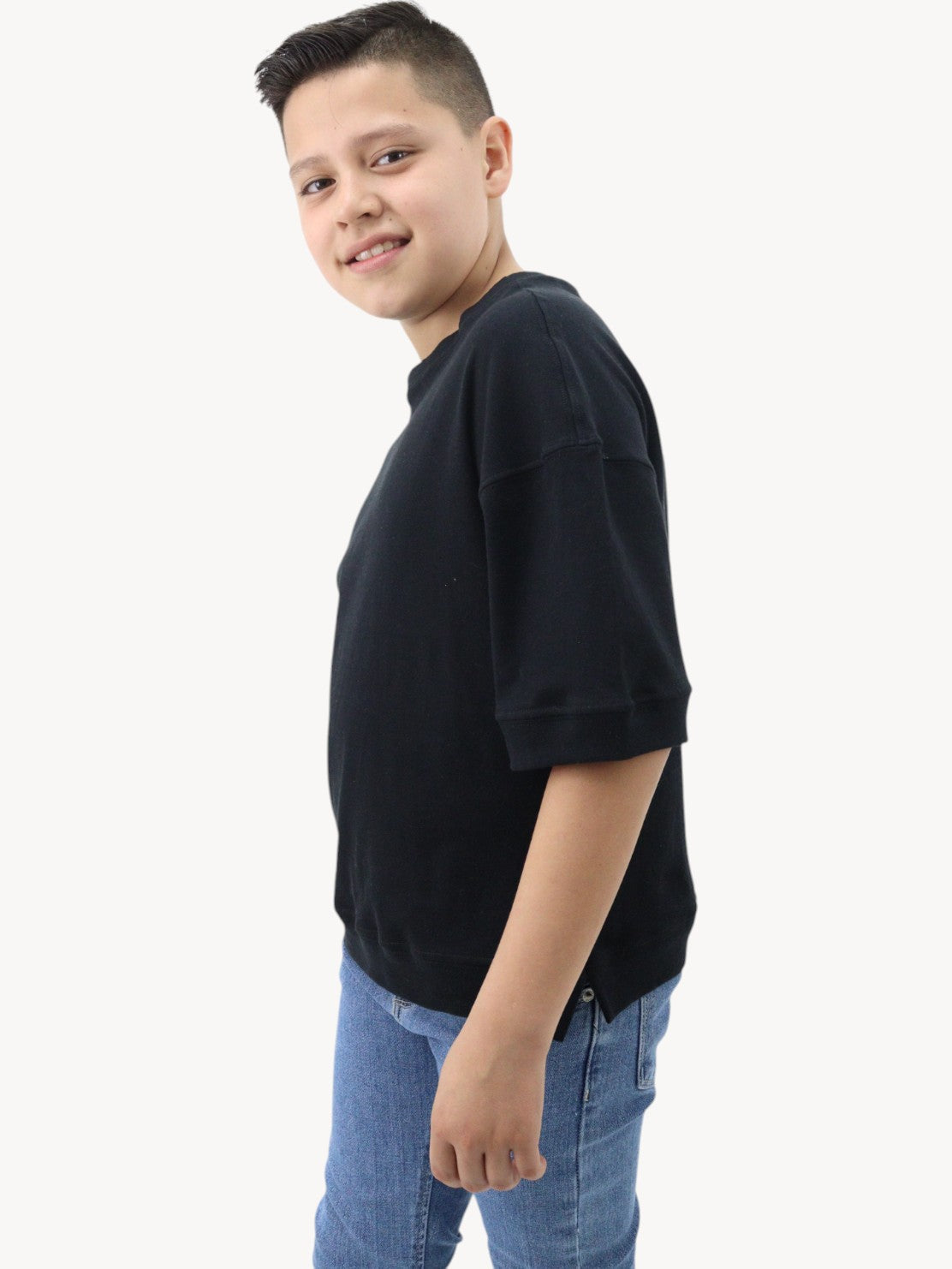 Playera oversize en tono negro