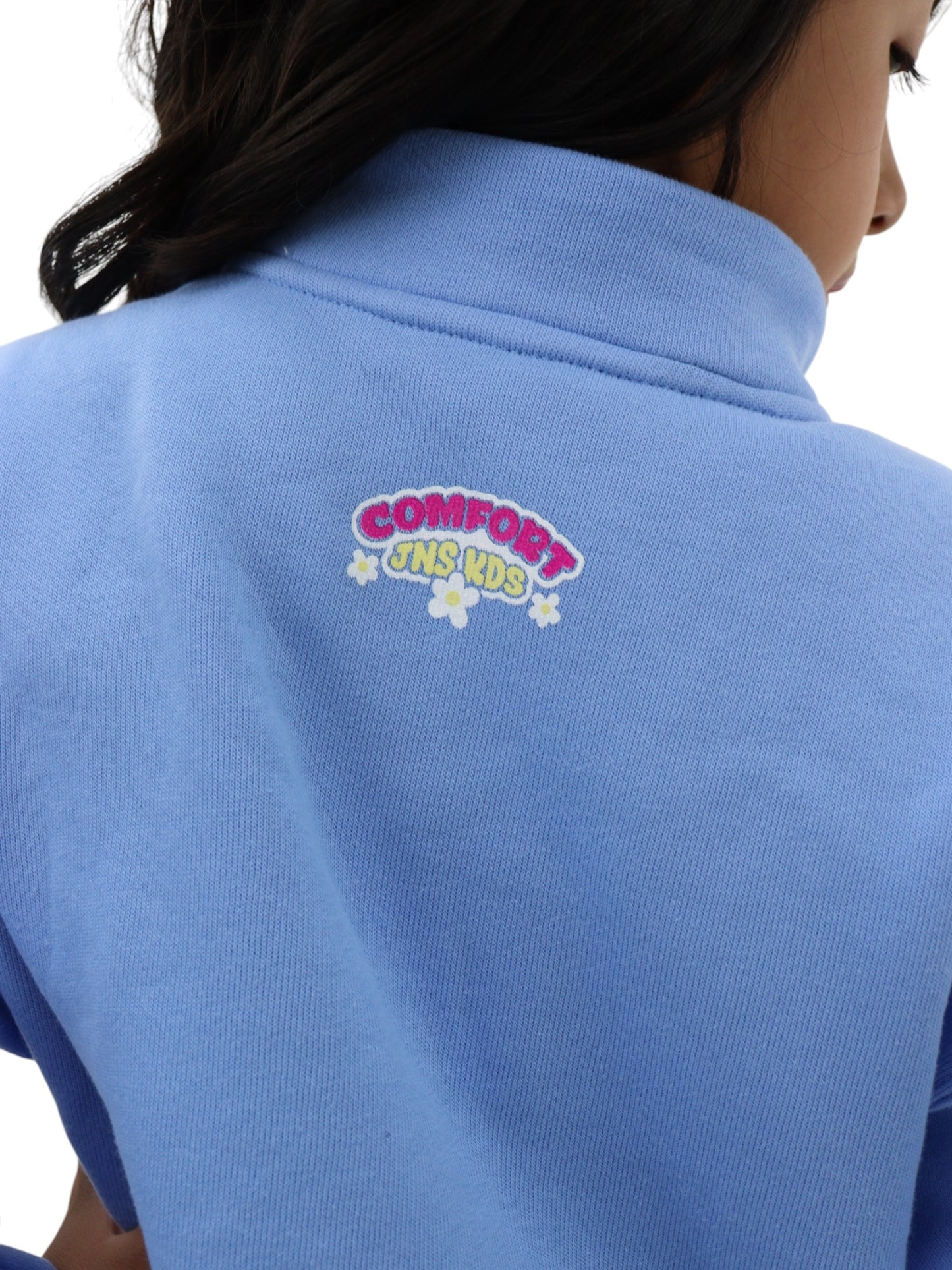 Sudadera azul con estampado floral