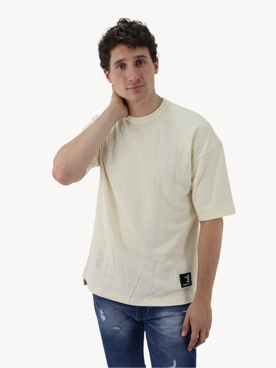 Playera oversize manga corta de color hueso