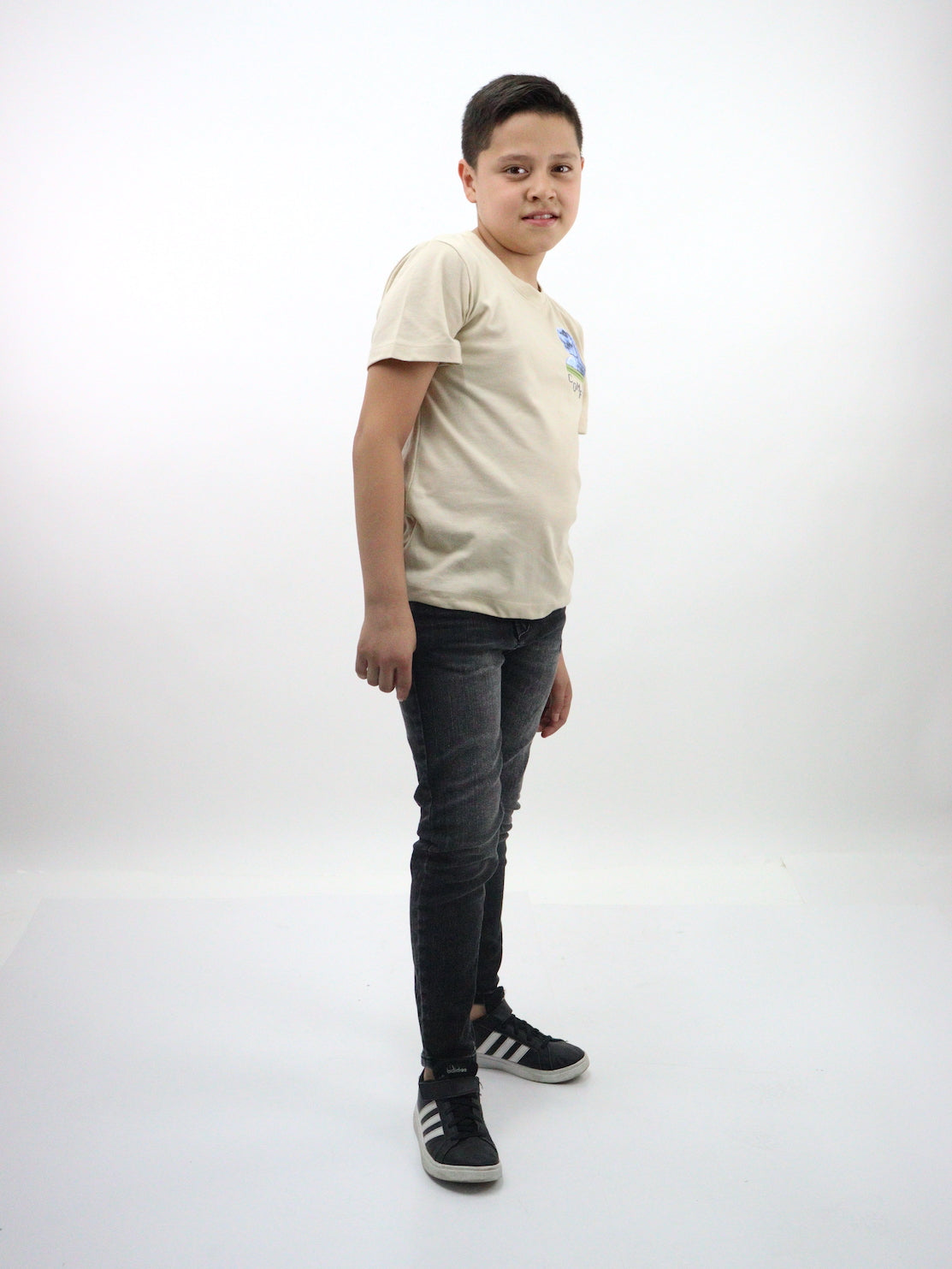 Jeans skinny de color negro deslavado