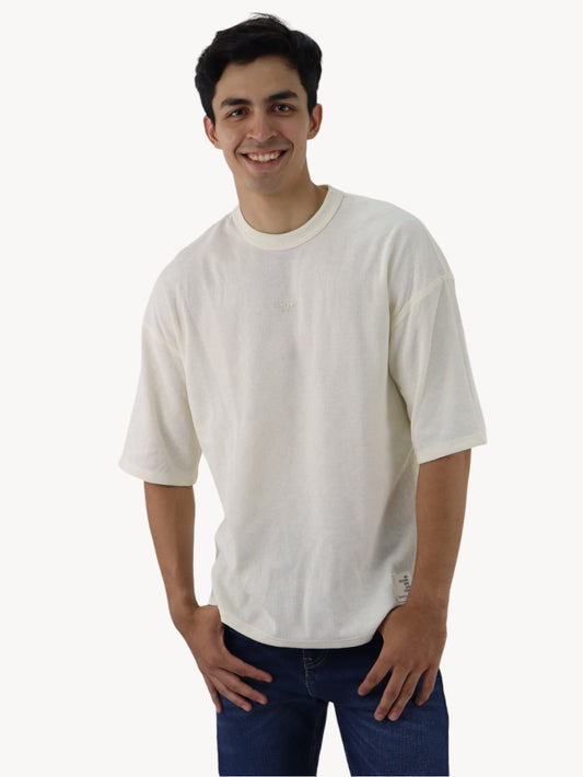 Playera oversize de color hueso