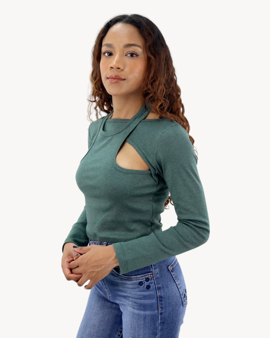 Playera descubierta con cuello alto verde