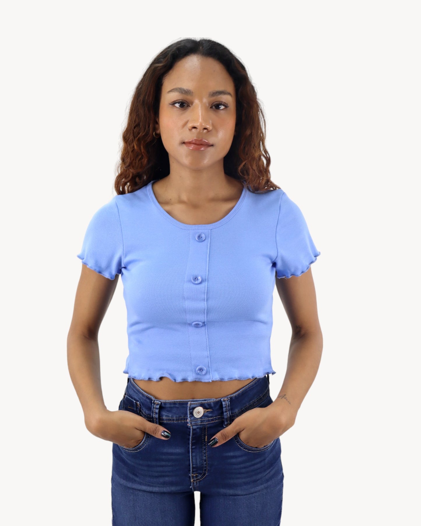 Playera crop de color azul cielo