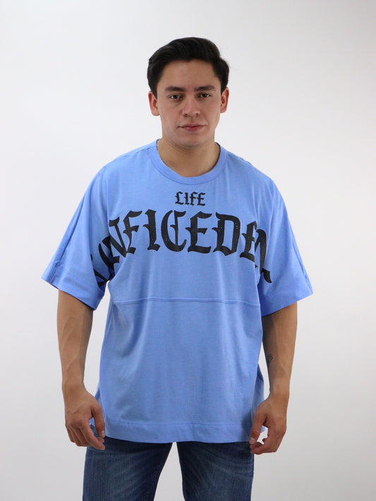 Playera oversize de color azul