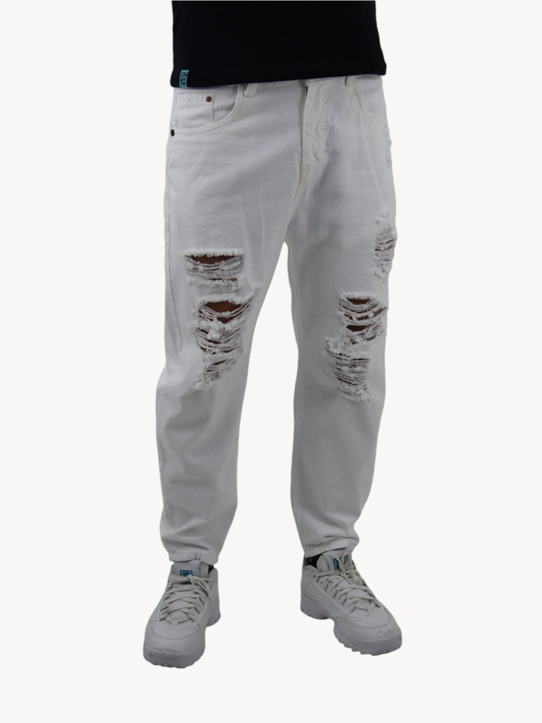 Jeans loose blanco con destrucción
