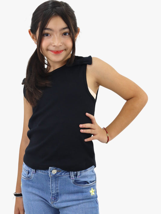 Playera tank de color negro con diseño de moños