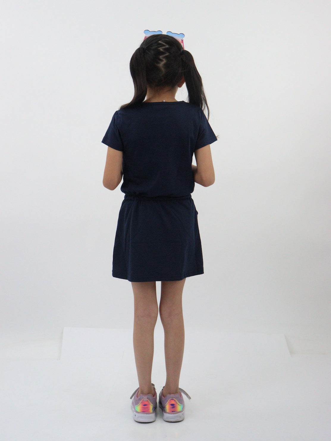 Vestido de color azul marino con print