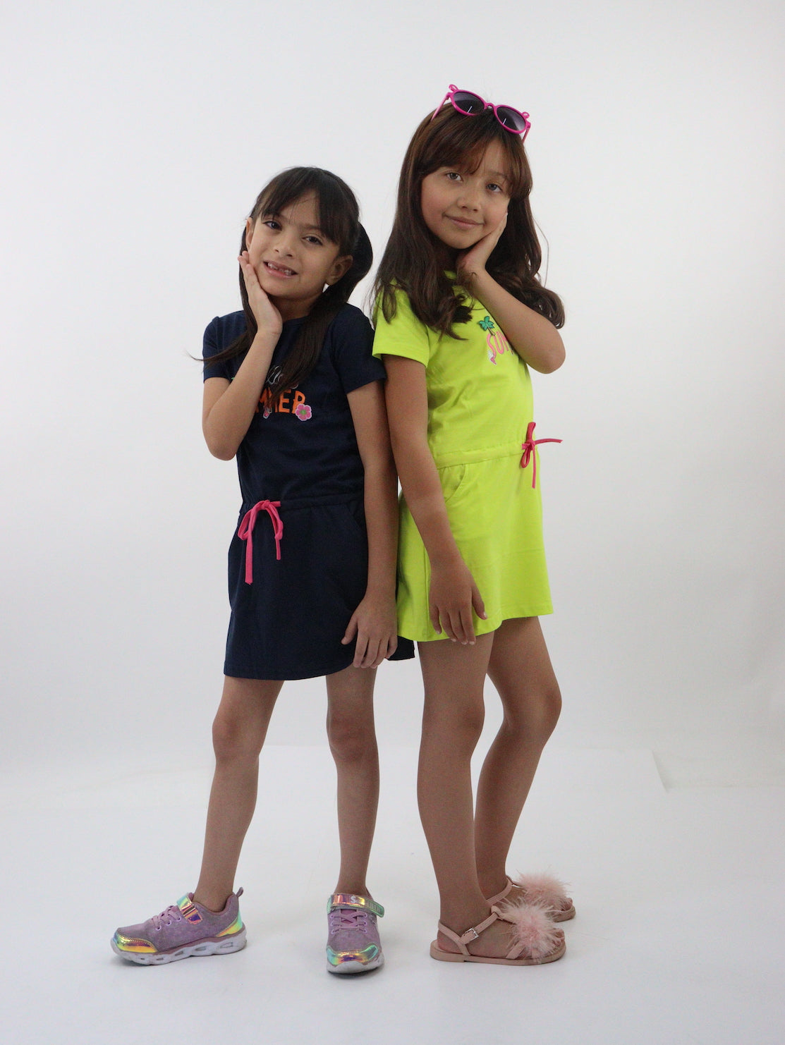 Vestido de color azul marino con print