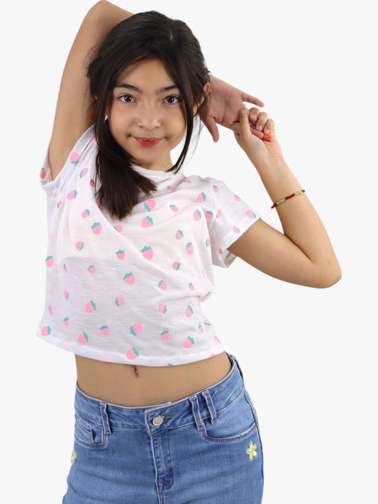 Playera manga corta con print de fresas