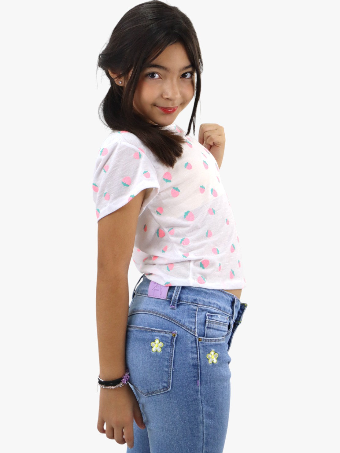 Playera manga corta con print de fresas