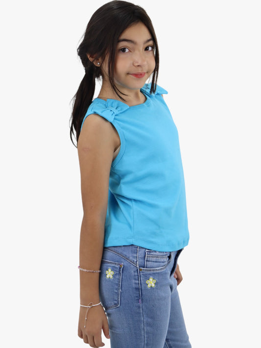Playera tank de color azul turquesa con diseño de moños