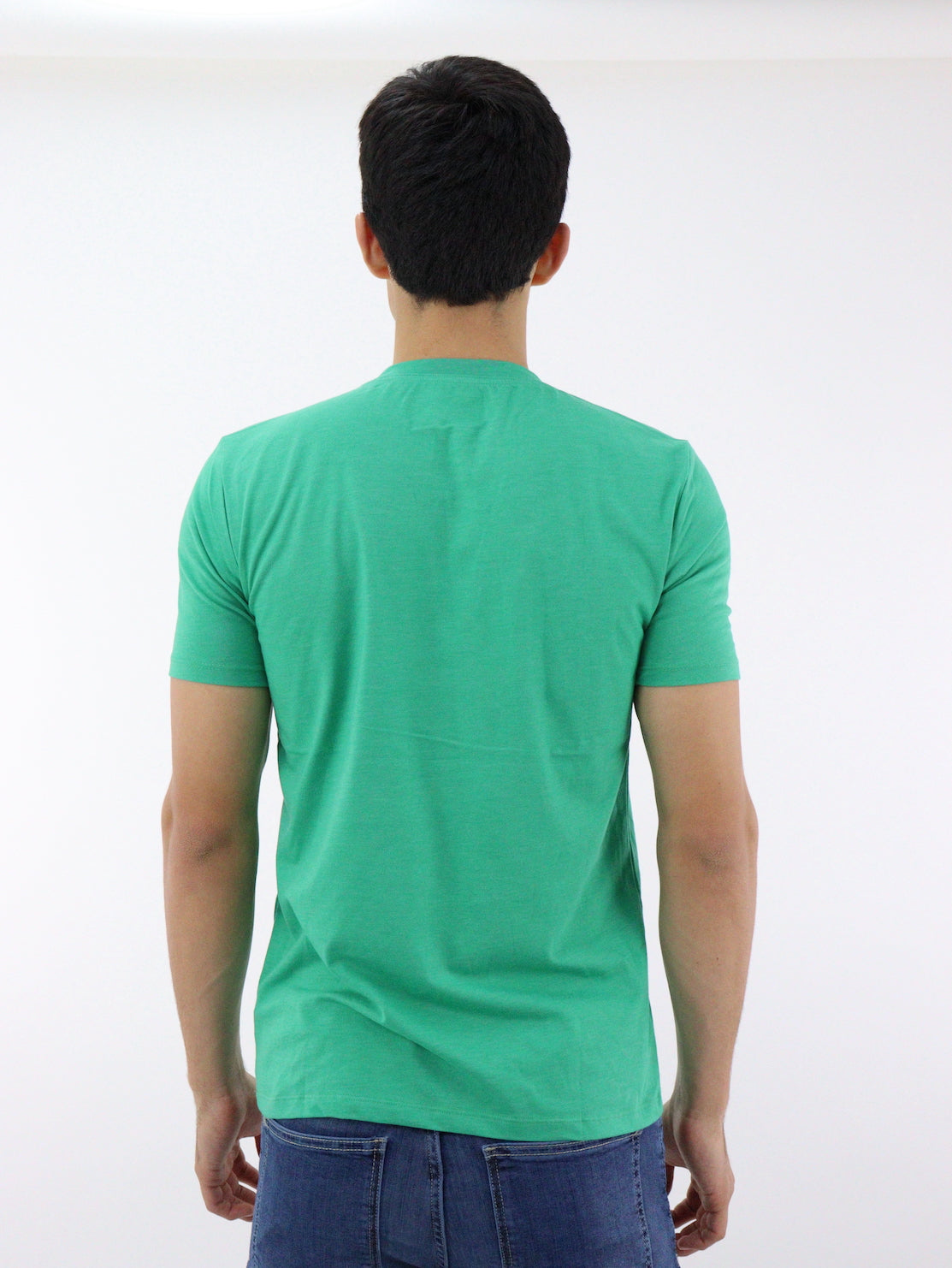 Playera básica manga corta de color verde