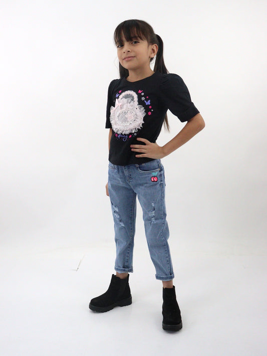 Jeans mom clasic de color azul medio con bordado