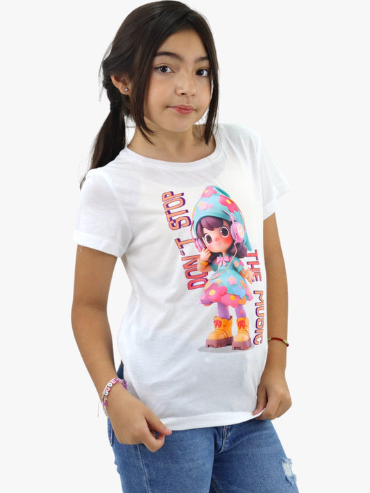 Playera manga corta de color blanco con estampado