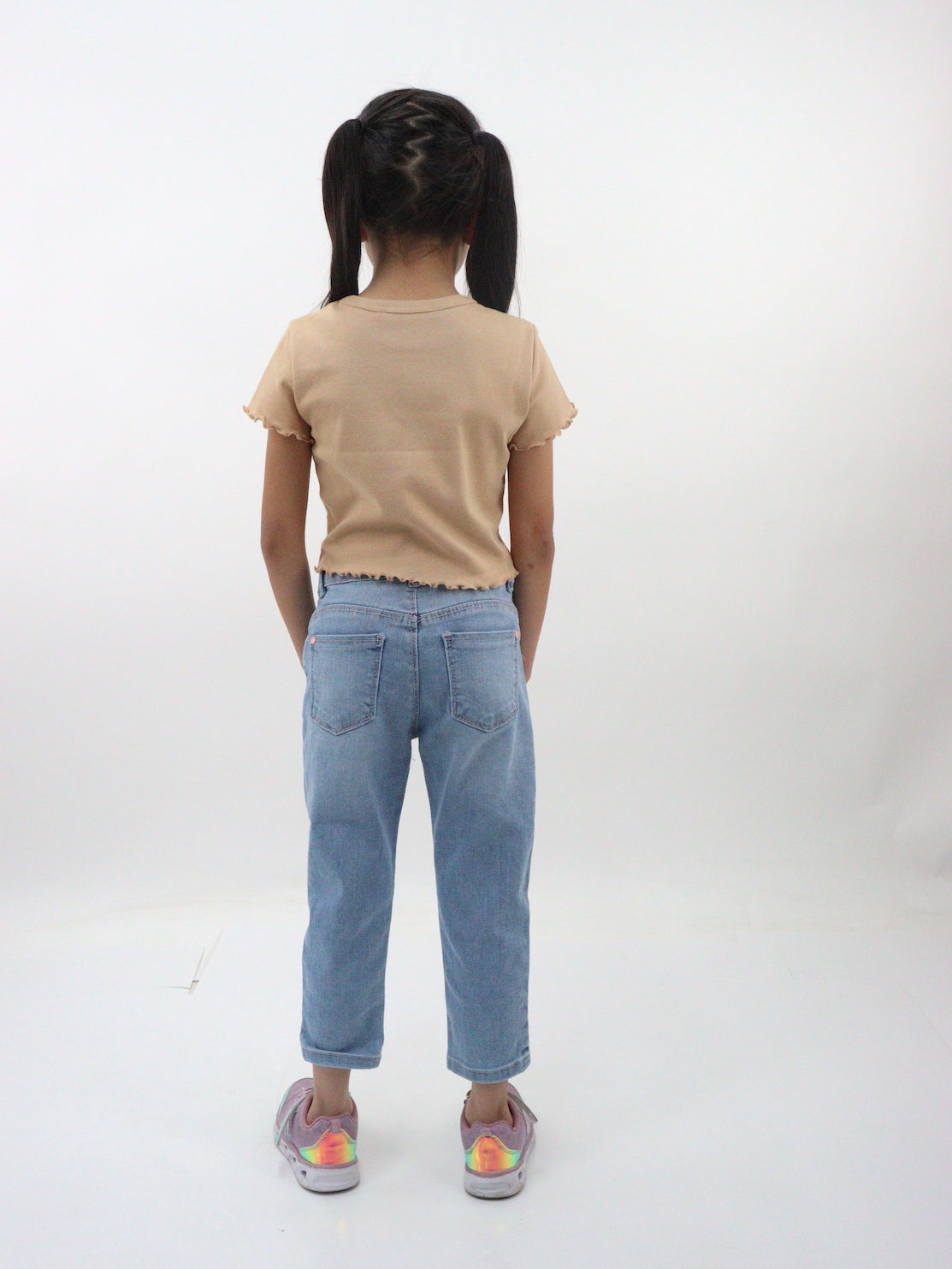 Jeans mom clasic con colgante decorativo