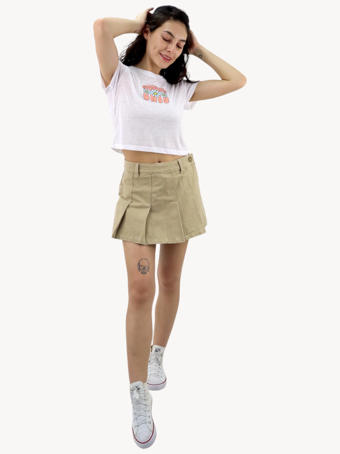 Falda short tableada de color khaki