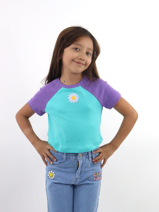 Playera raglán manga corta con bordado floral