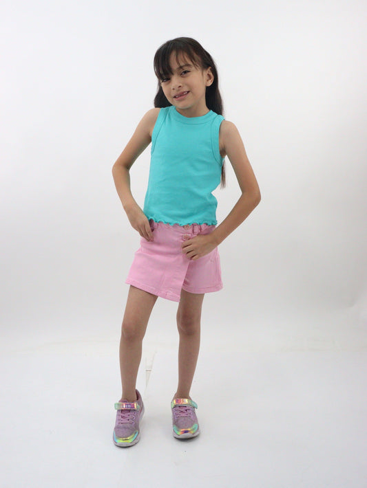 Short falda de color rosa