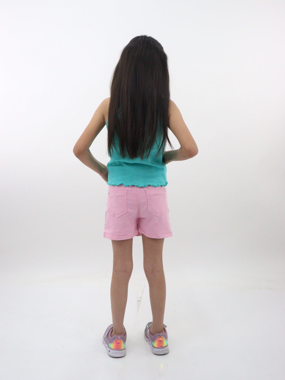 Short falda de color rosa