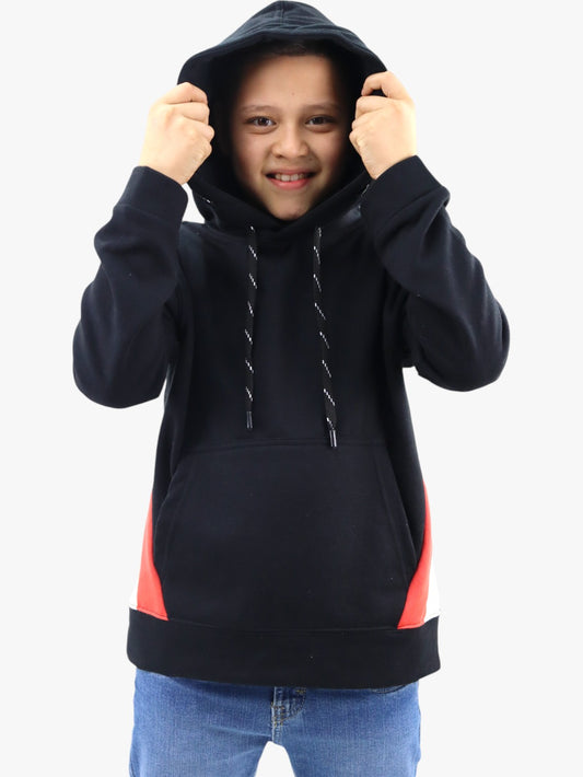 Sudadera con capucha de color negro