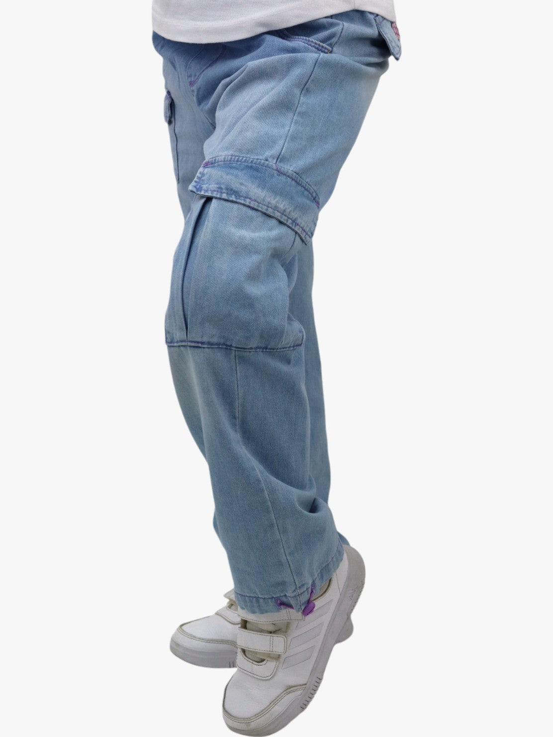 Jeans cargo parachute de color azul claro