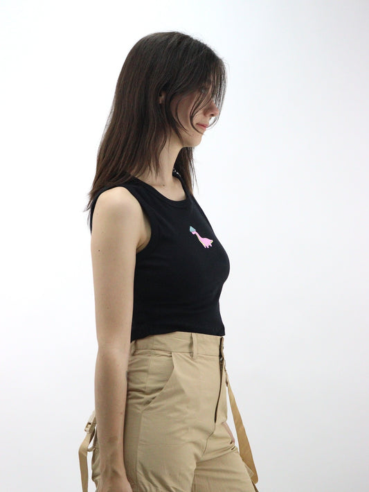 Playera tank de color negro con estampado de dinosaurio