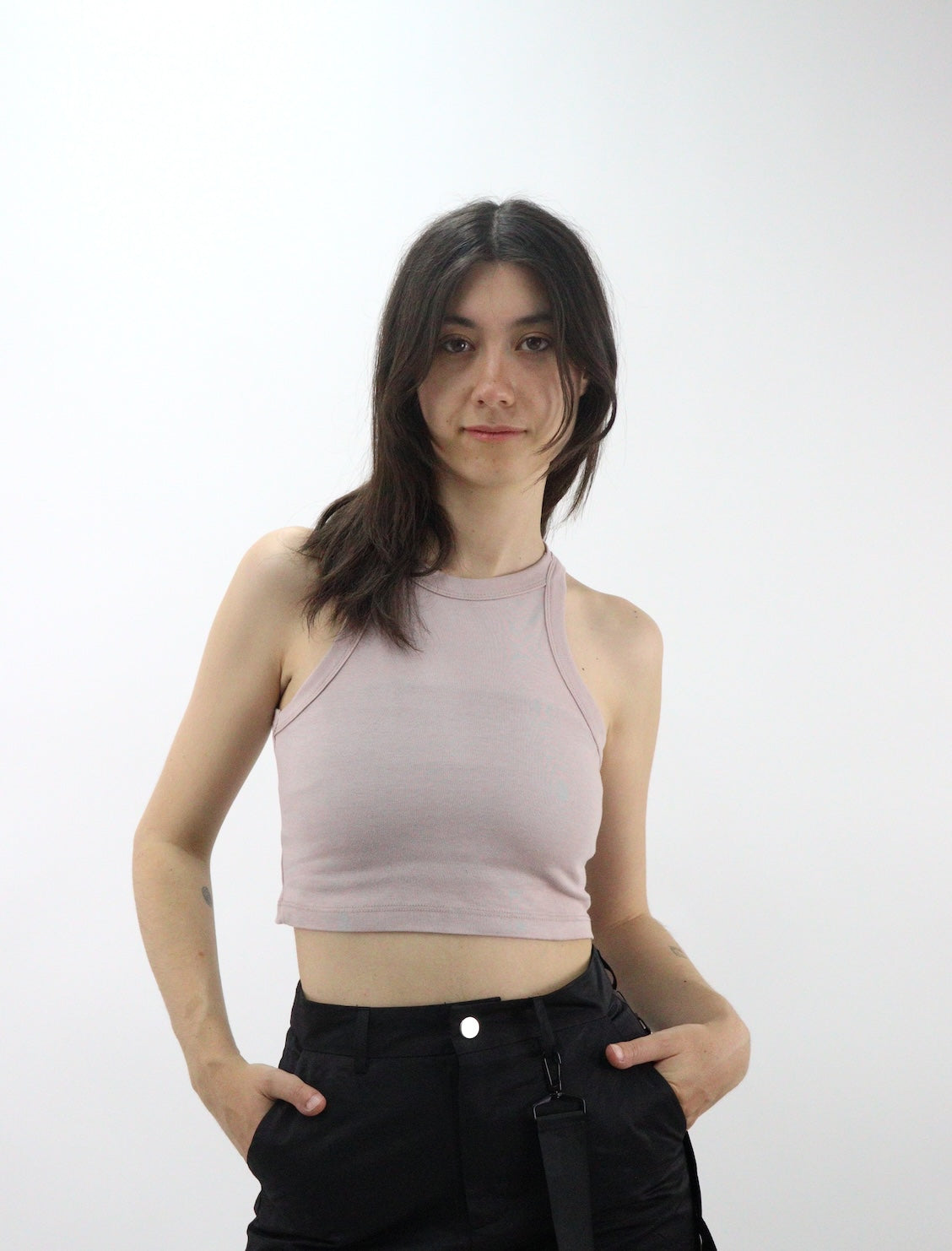 Playera tank de color beige