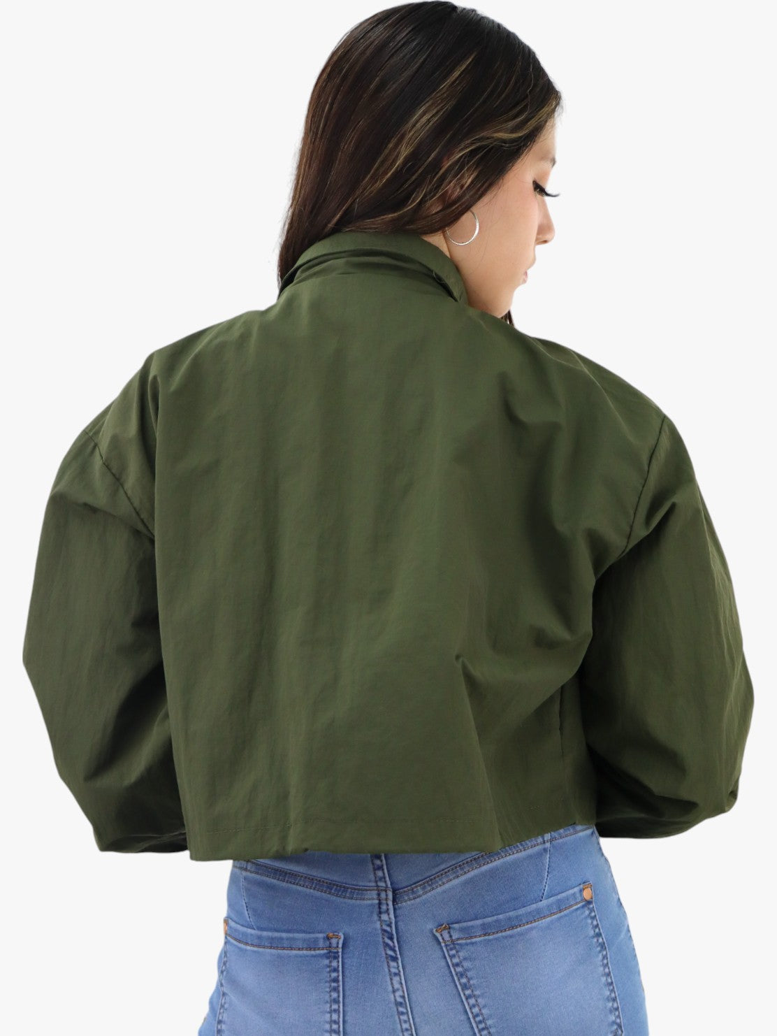 Chamarra rompevientos verde militar