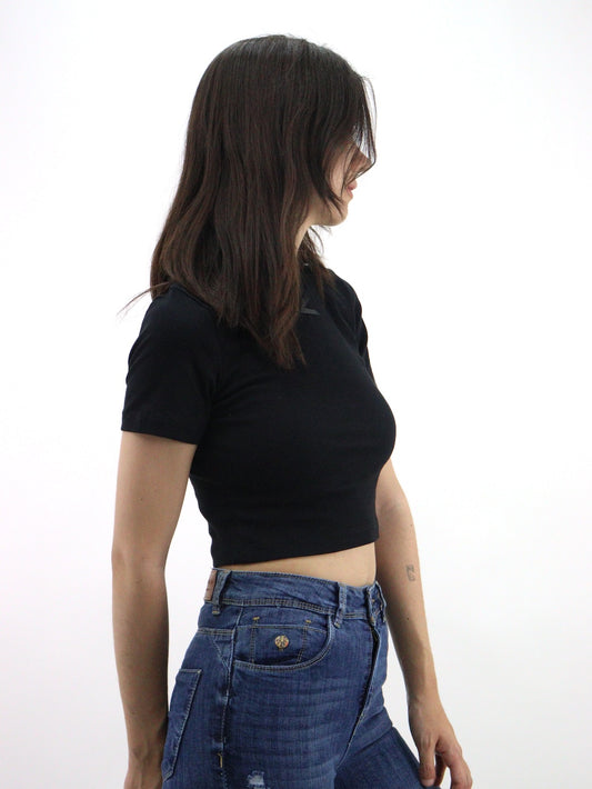 Playera coquette manga corta de color negro