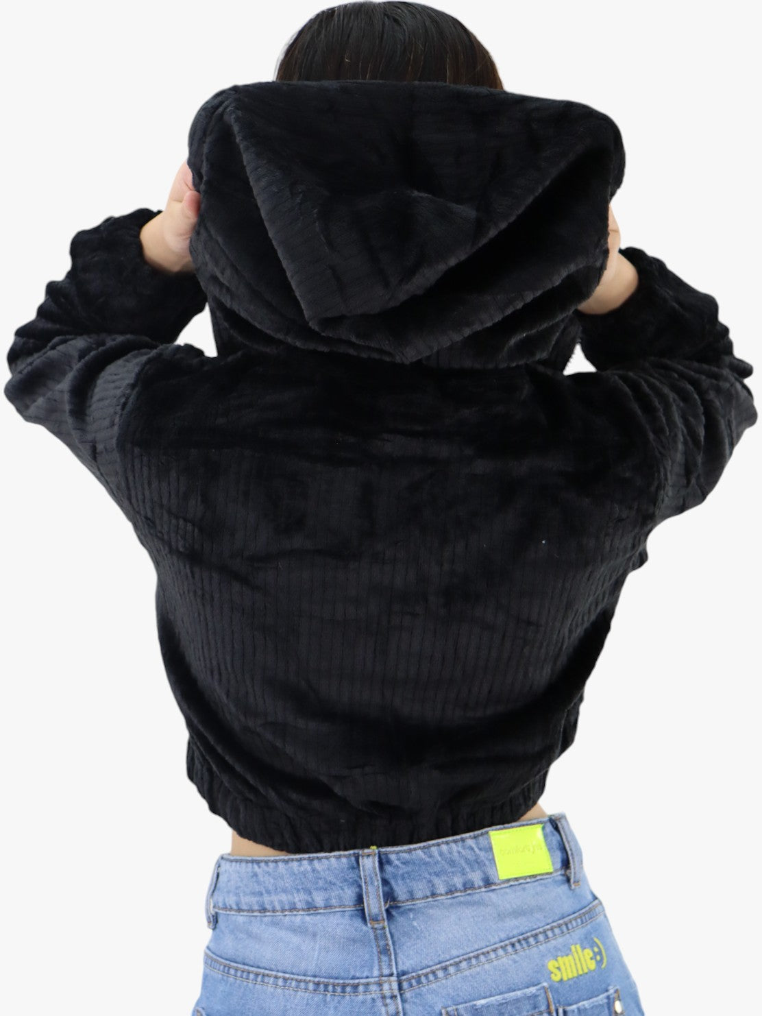 Chamarra de tela polar color negro