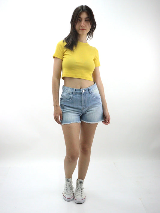 Short tiro medio de color azul claro