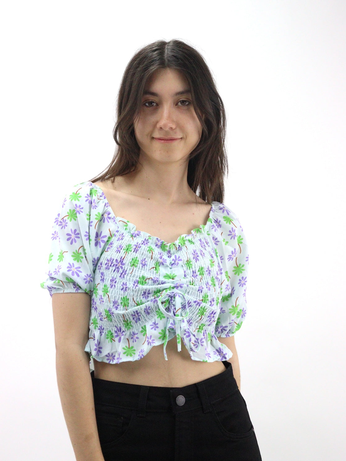 Blusa con estampado floral y cordón delantero