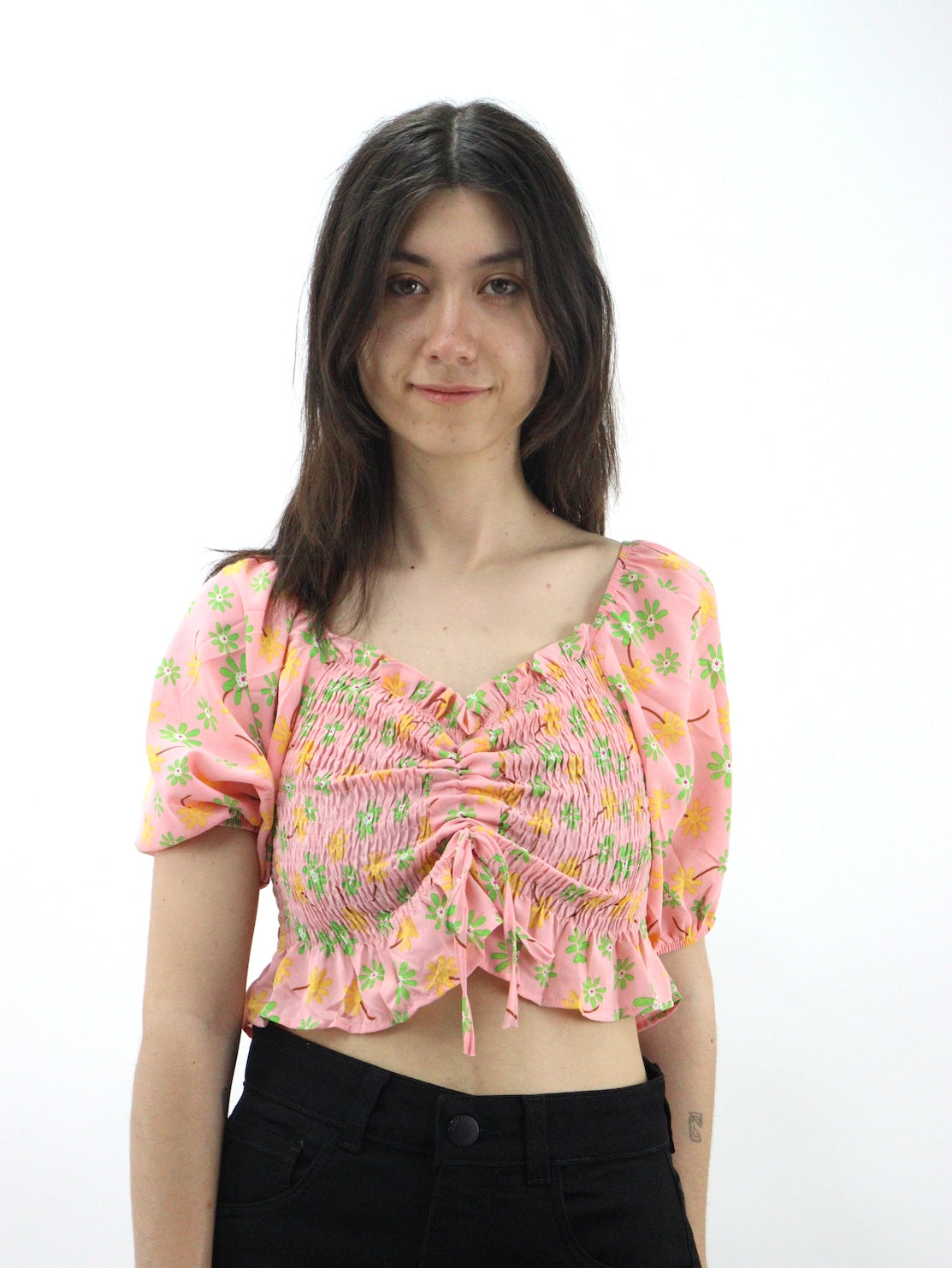 Blusa con estampado floral y cordón delantero