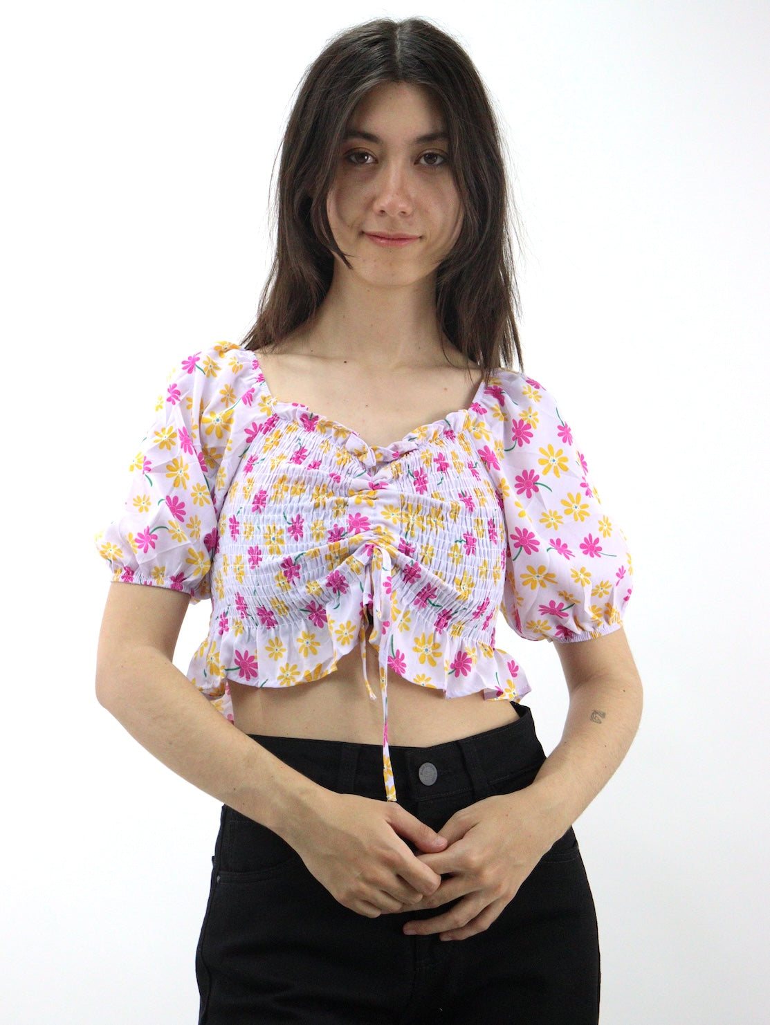 Blusa con estampado floral y cordón delantero