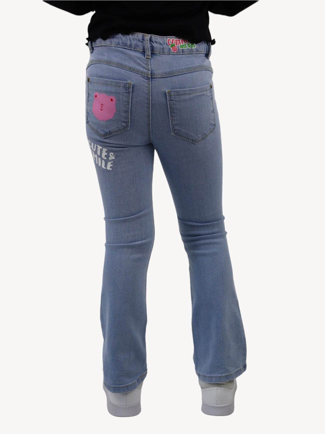 Jeans acampanado con estampado