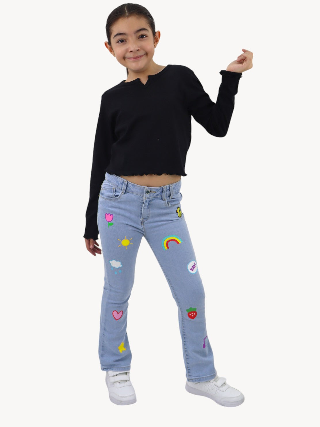 Jeans acampanado con estampado