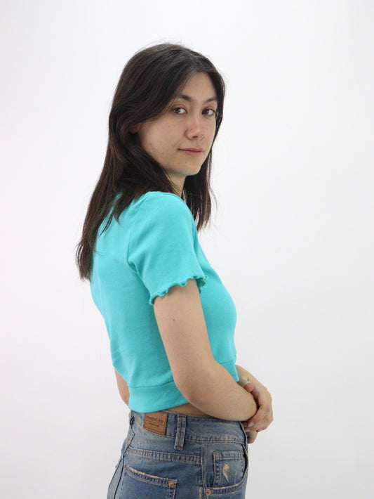 Playera manga corta de color verde turquesa