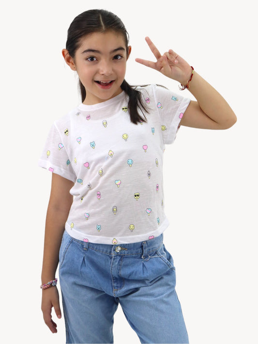 Playera smiley manga corta de color blanco