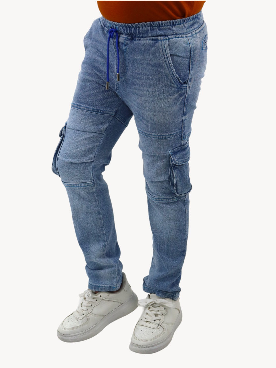 Jogger cargo slim azul claro