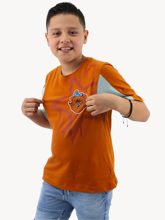 Playera manga corta multicolor con estampado