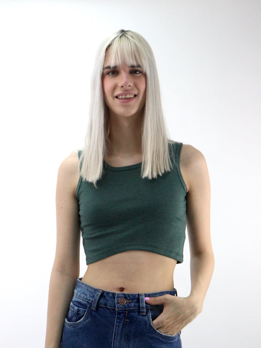 Playera tank básica de color verde militar