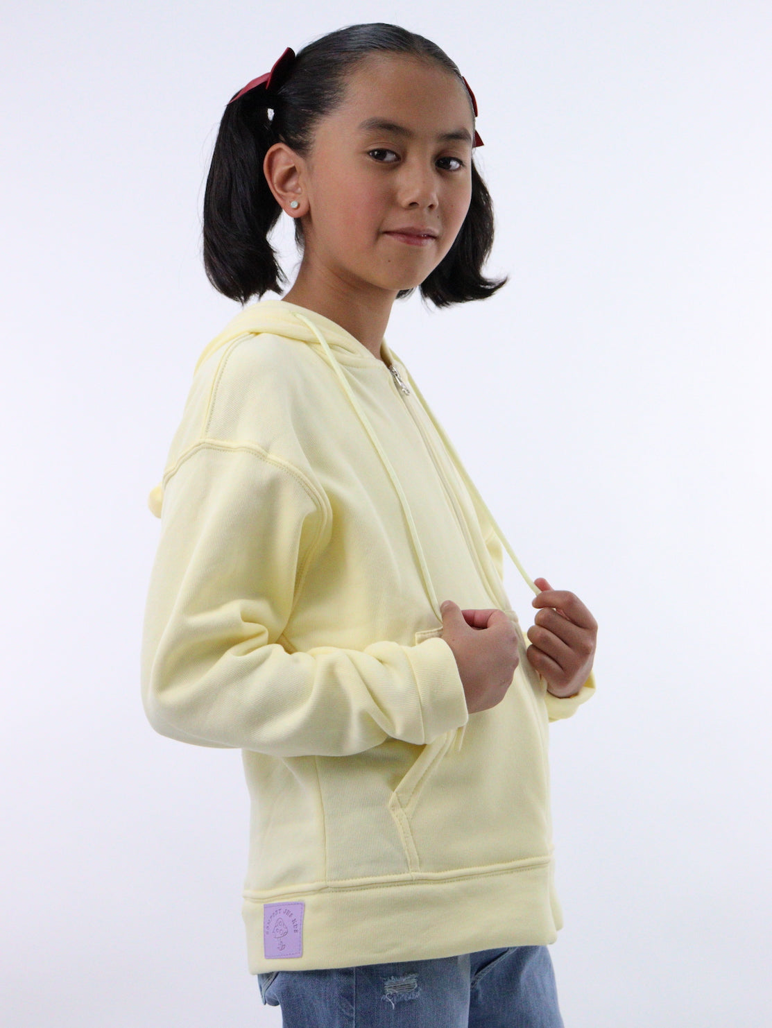 Sudadera con cremallera de color amarillo