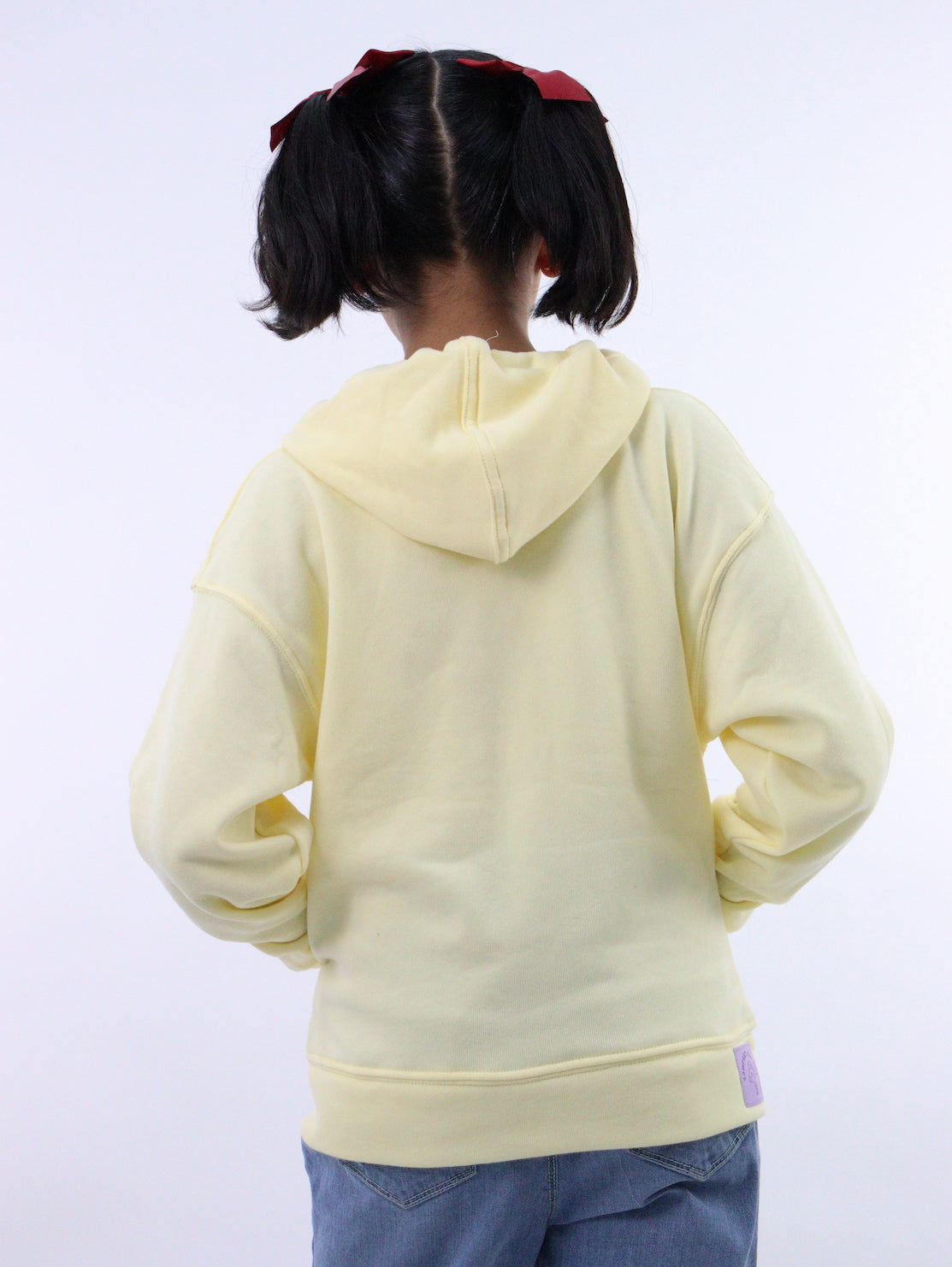 Sudadera con cremallera de color amarillo