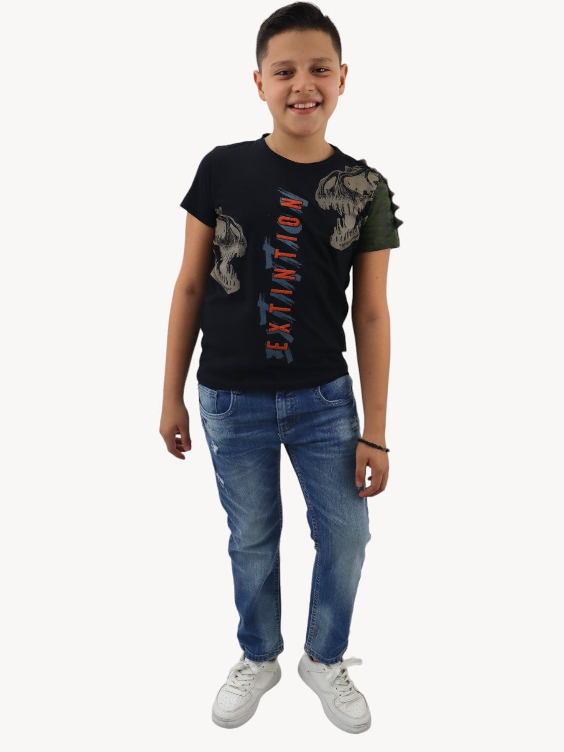Jeans slim azul deslavado con destrucción