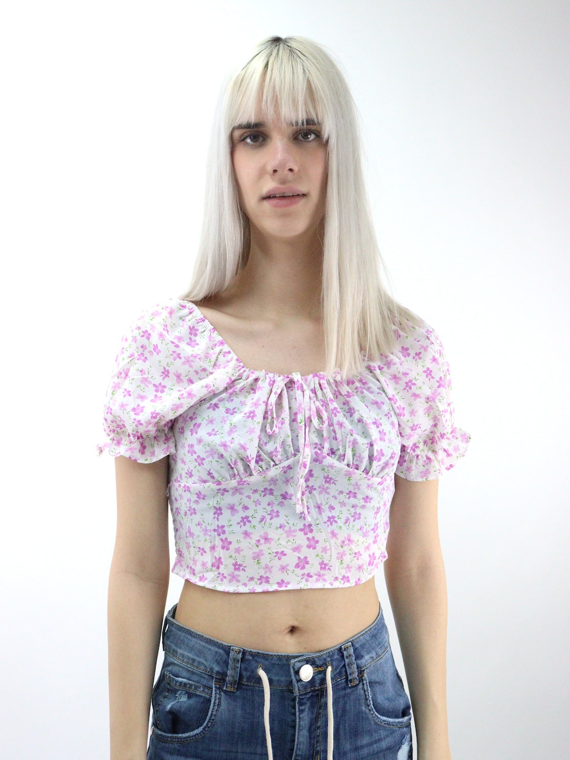 Blusa con estampado floral y mangas abullonadas