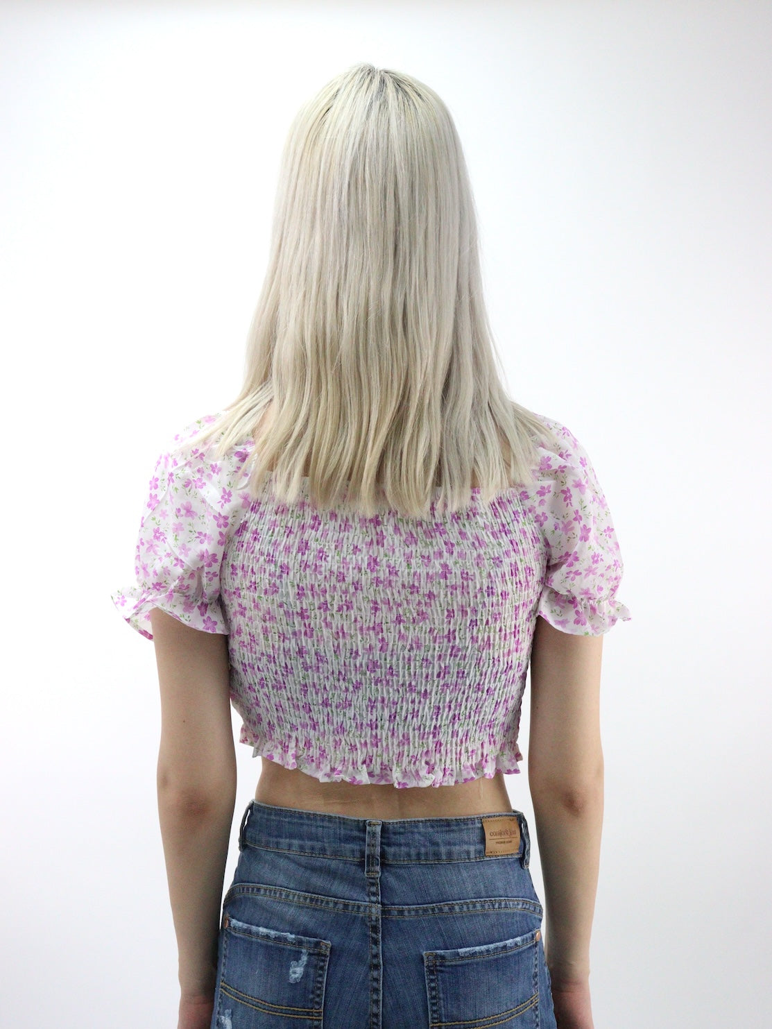 Blusa con estampado floral y mangas abullonadas