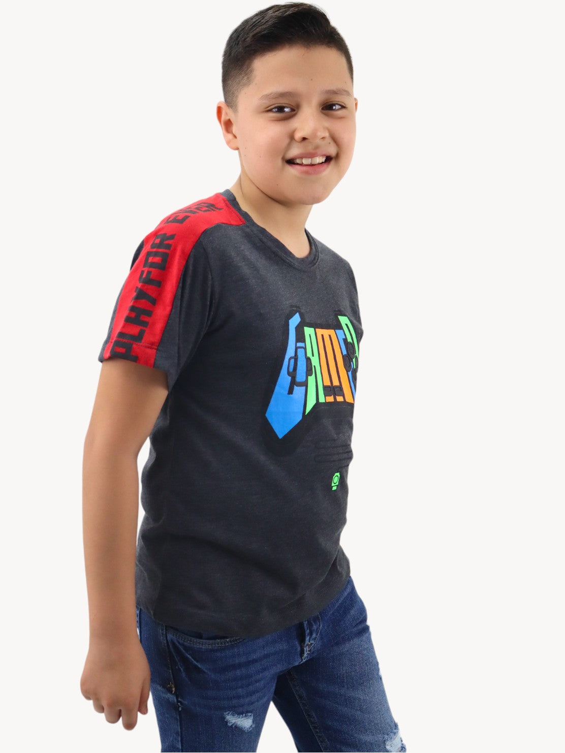 Playera de color combinado con estampado